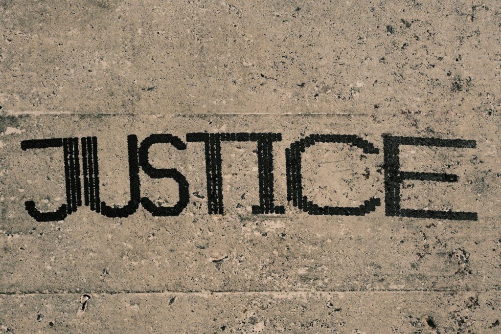 Legal aid shortages threaten fair trials, MPs warn