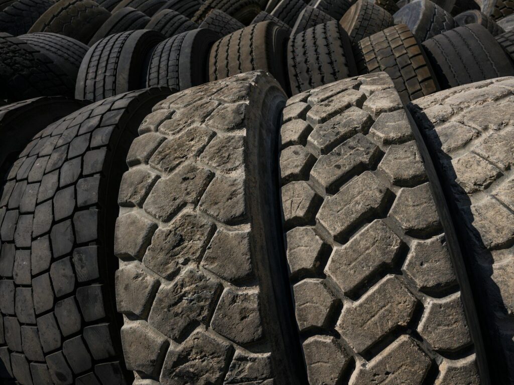 Tyre microplastics: A hidden driver of antibiotic resistance in cities