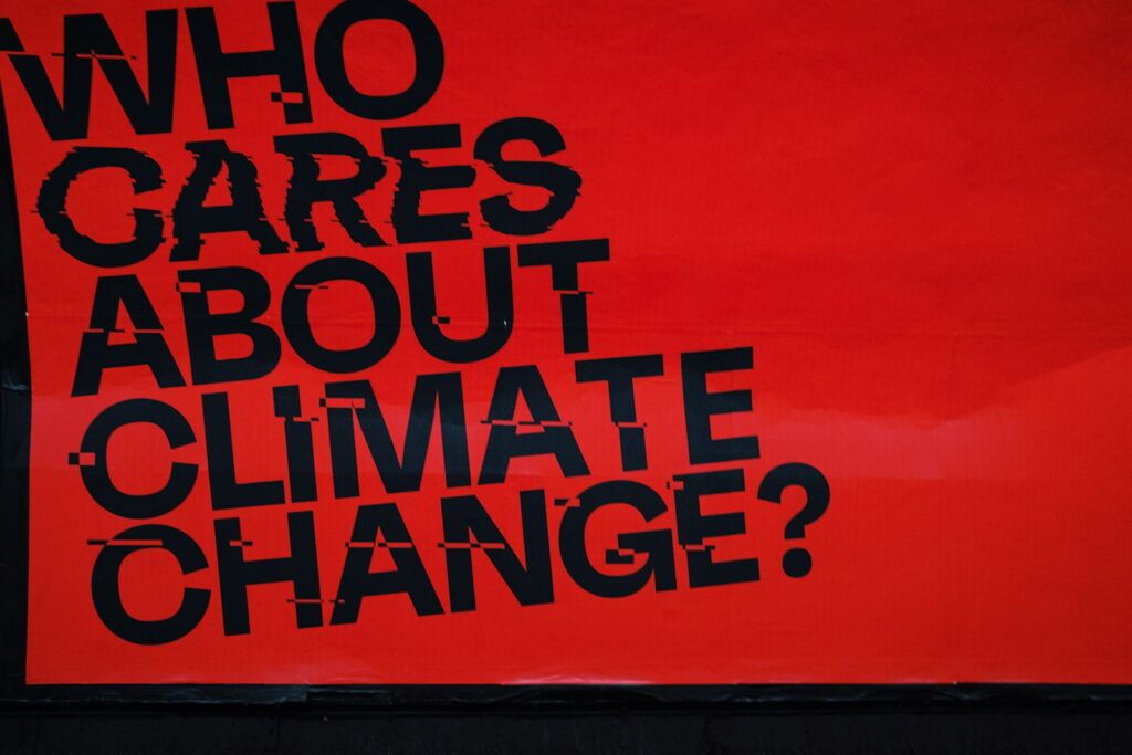 Online influence study emphasises dangers of abandoning ‘worst case climate scenario’