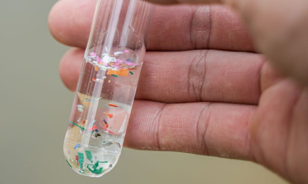 The plastic that will self-destruct on command